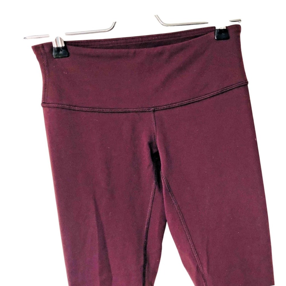 LULULEMON Burgundy Capri Crop Leggings Pants‎ Women's 4 Athleisure Waist 24-30